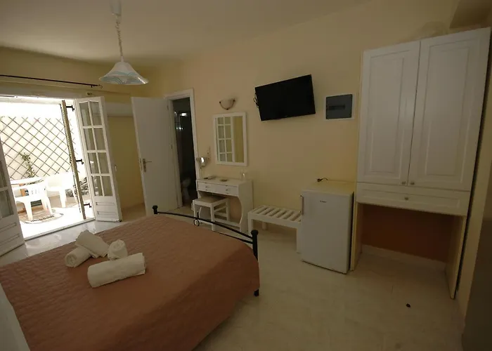 Ocean View 4* Naxos City